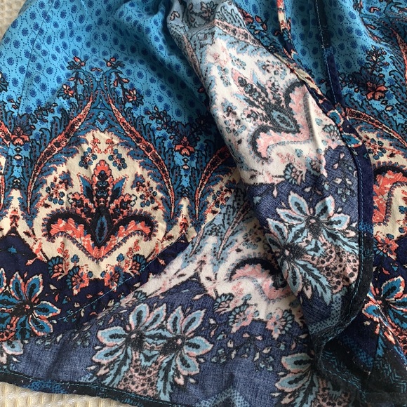 Hollister super cute flowing shorts size XS - Picture 5 of 8